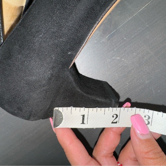 Salvatore Ferragamo Women’s Black Suede Heels - Picture 8 of 8